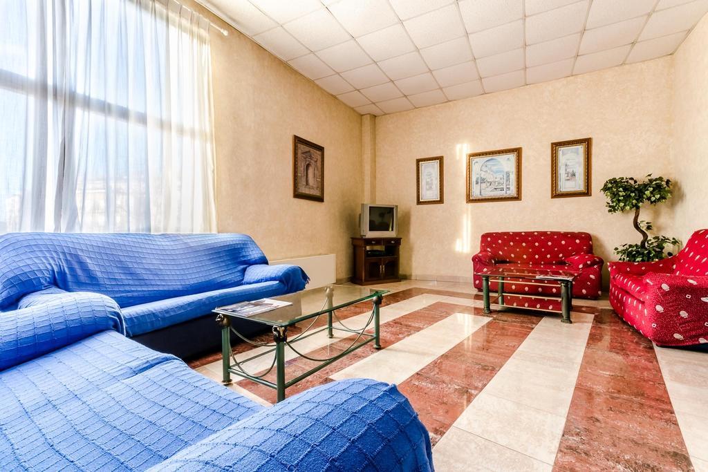 Отель Roma Aurea Талавера-де-ла-Рейна Экстерьер фото